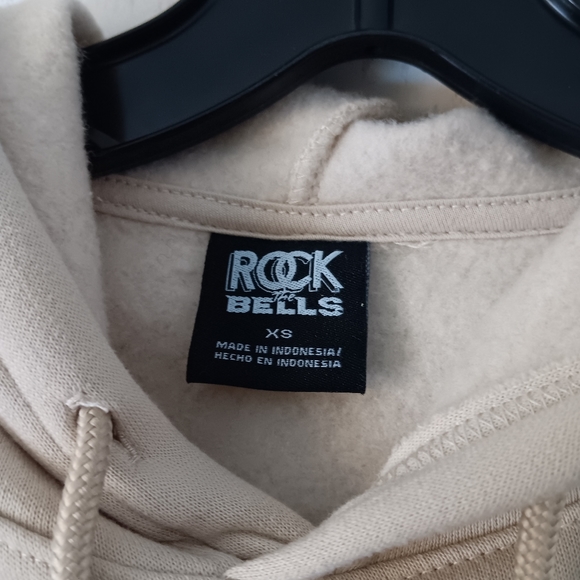 NWT $49.99 Rock The Bells L.L Cool j Unisex Pullover Hoodie With Tags Size XS - Picture 2 of 6